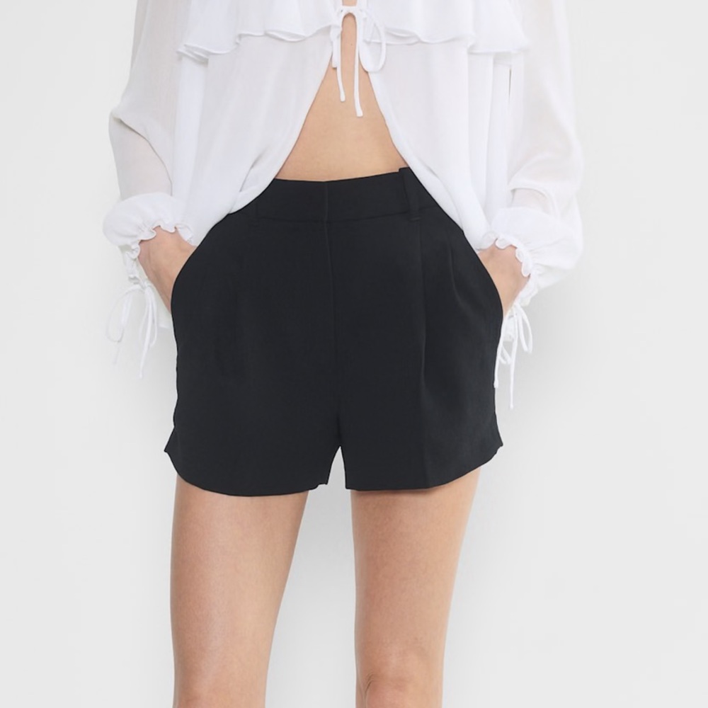 Wilfred The Effortless Short™ in black
